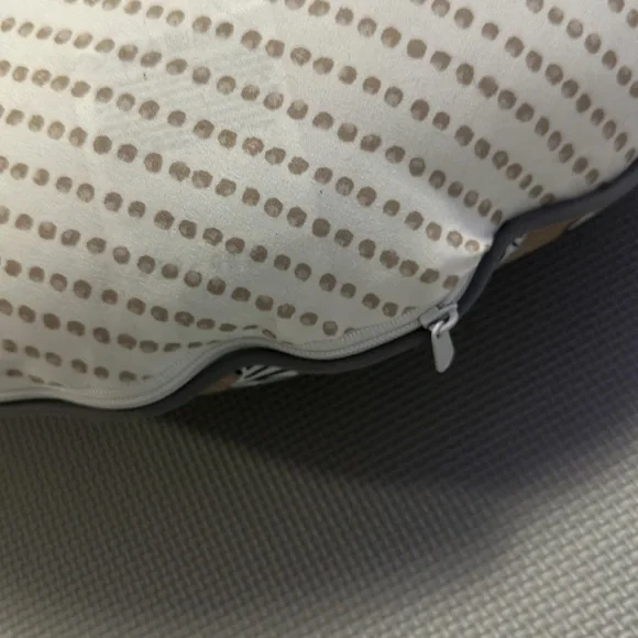 Boppy Nursing Pillow with Cover - Picture 5 of 6